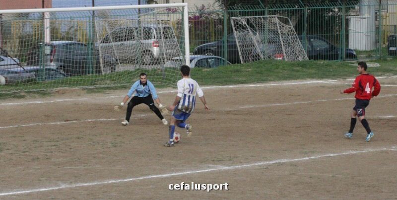 111030 sport 100y_tn.jpg